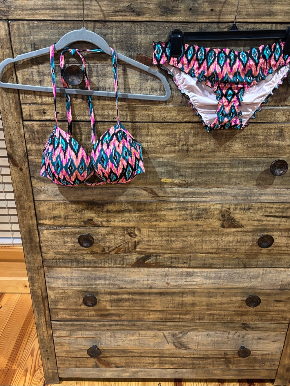 Shade & Shore Ruffle Bikini Set